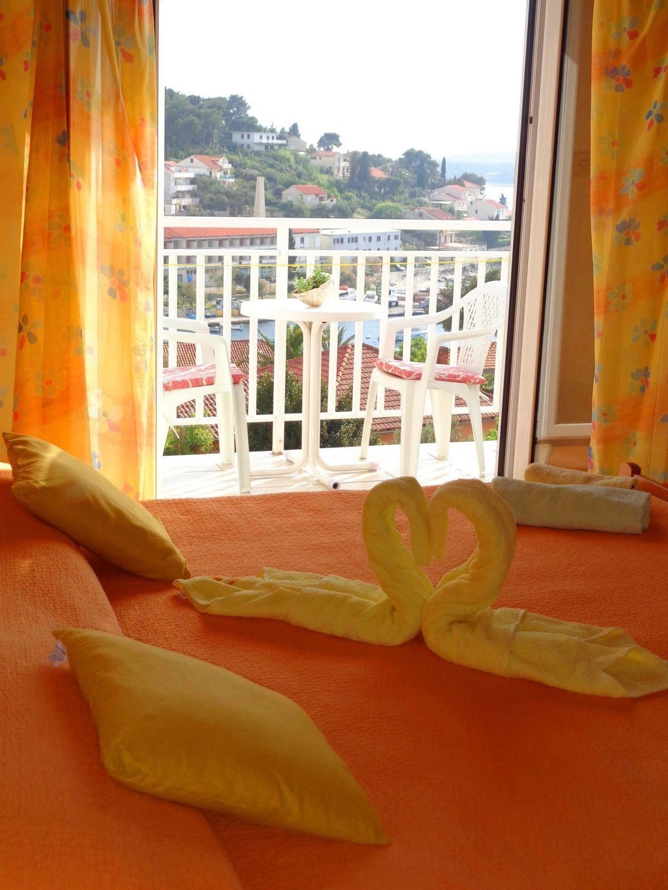 Hostel Villa Zorana Hvar Town Esterno foto
