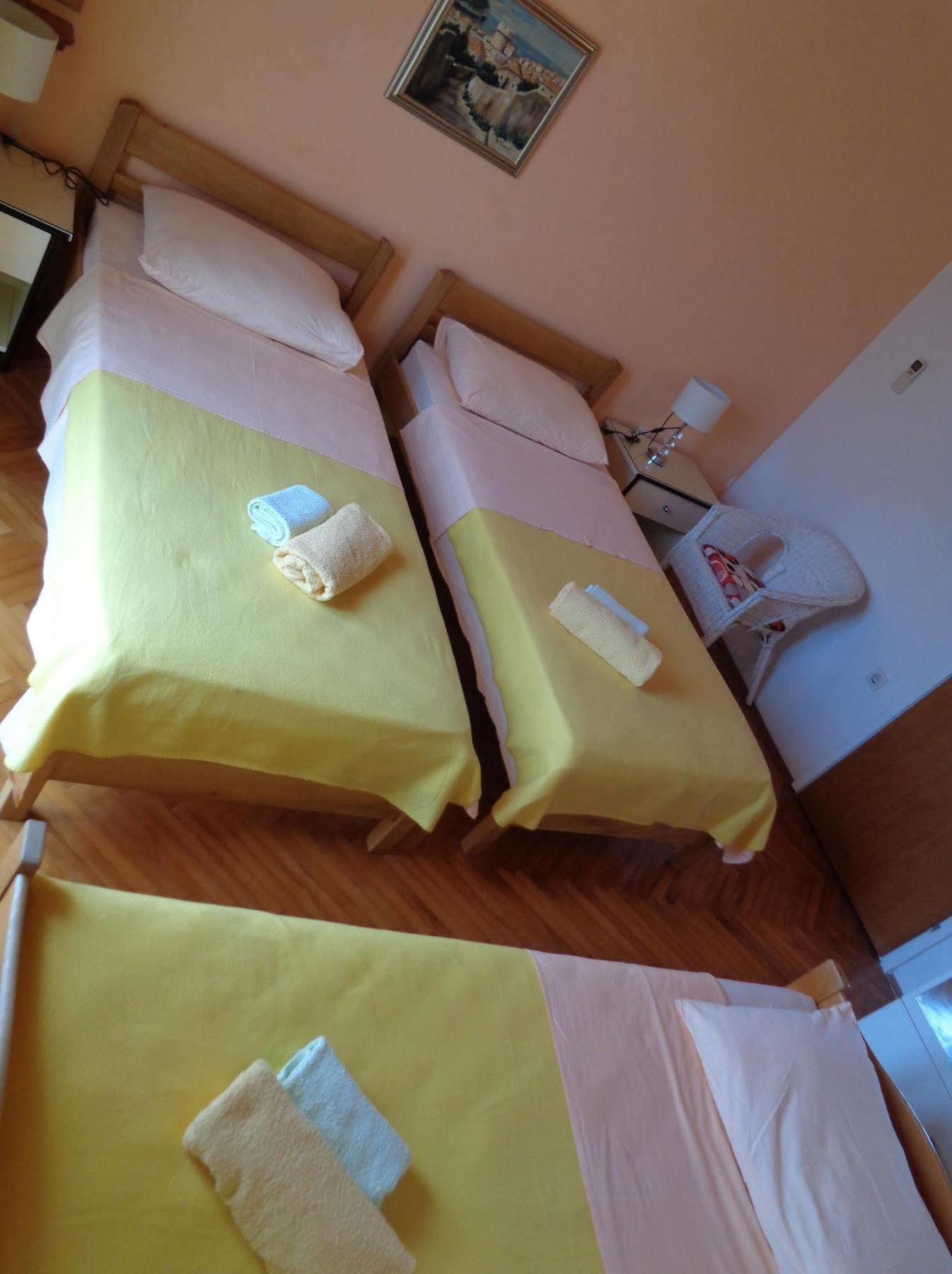 Hostel Villa Zorana Hvar Town Esterno foto